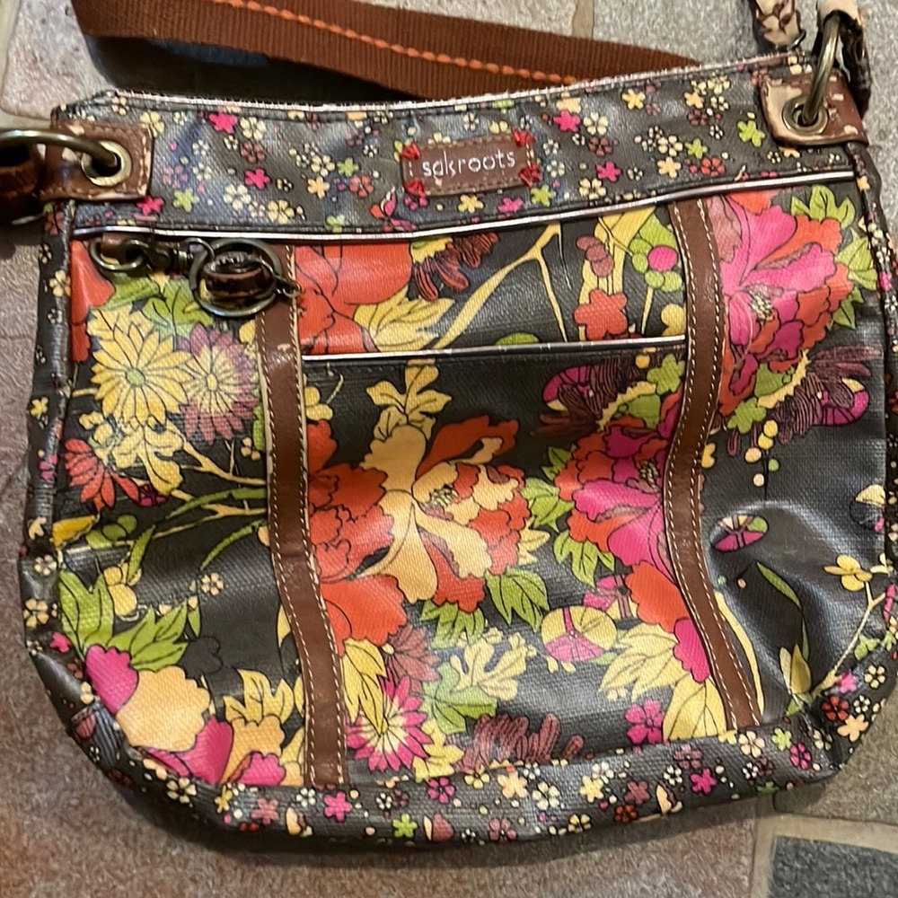 Sakroots fully lined floral cross body bag